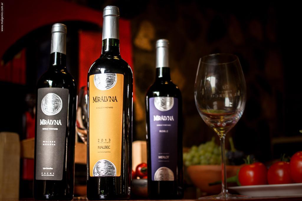 Miraluna Bodega Boutique Cachí Eksteriør bilde